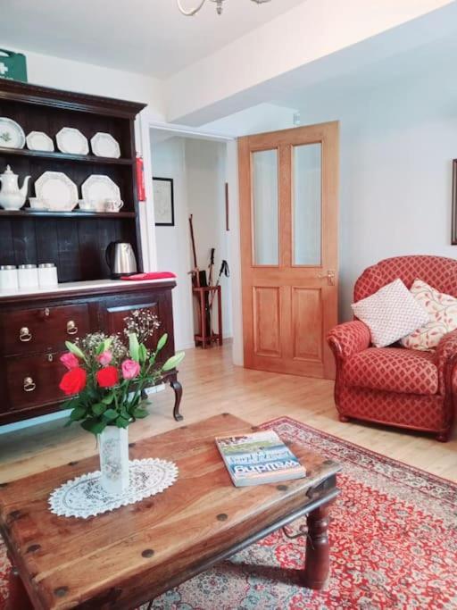 Charming, Wonderfully Cosy One Bedroom Apartment Giggleswick Eksteriør bilde